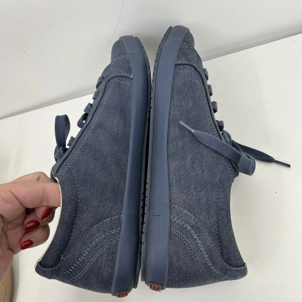 Taos Womens Star Canvas Sneakers Size 10.5 Blue Wash Low Top Preppy Casual